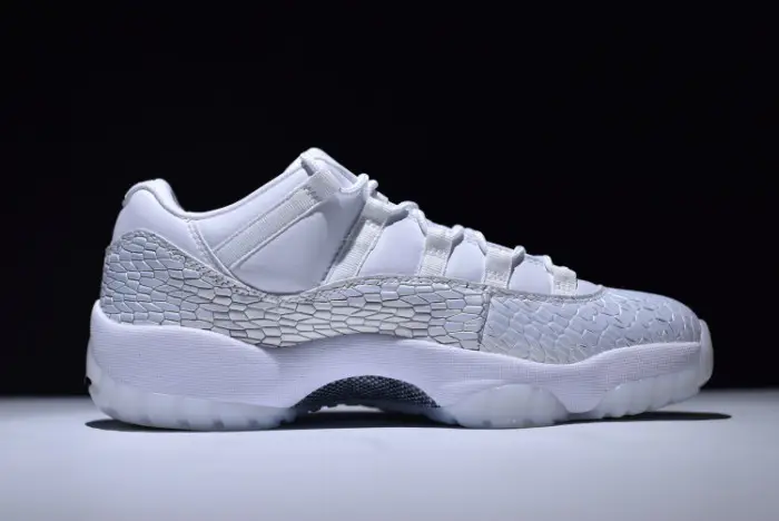 air jordan 11 low heiress frost white 