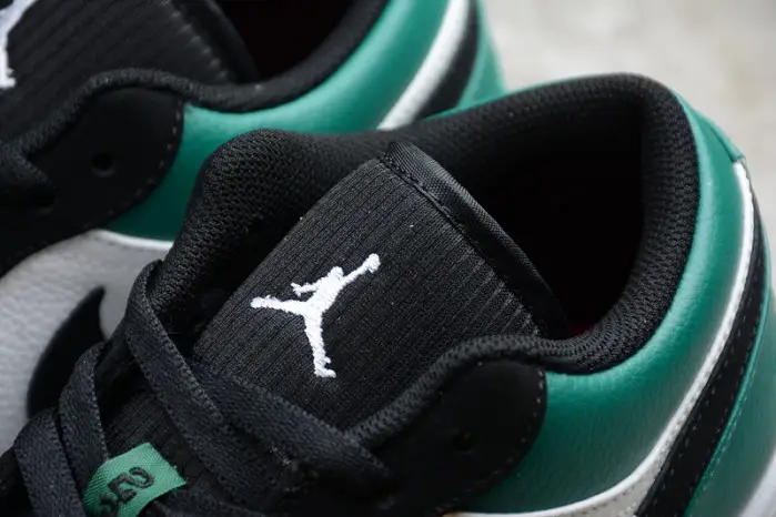 jordan 1 low mystic green 