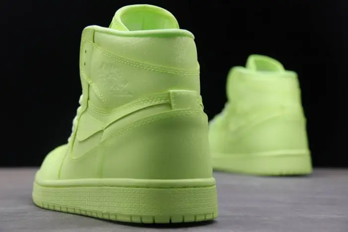 air jordan 1 retro high barely volt 