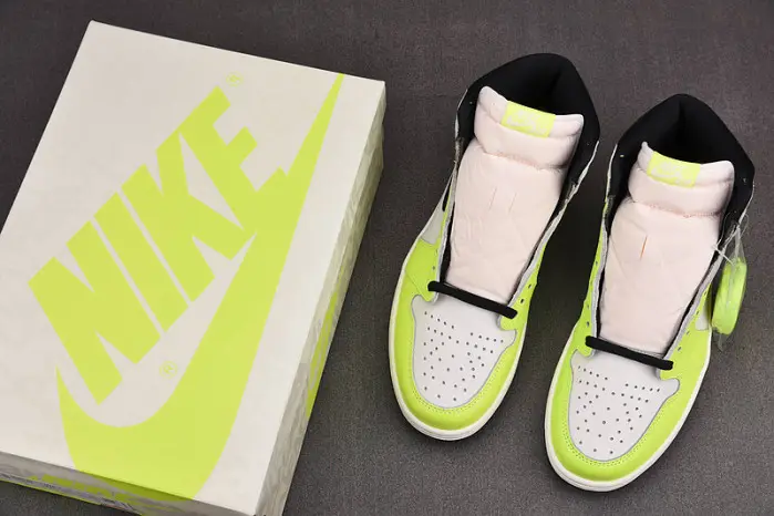 air jordan 1 retro high og “visionaire” 