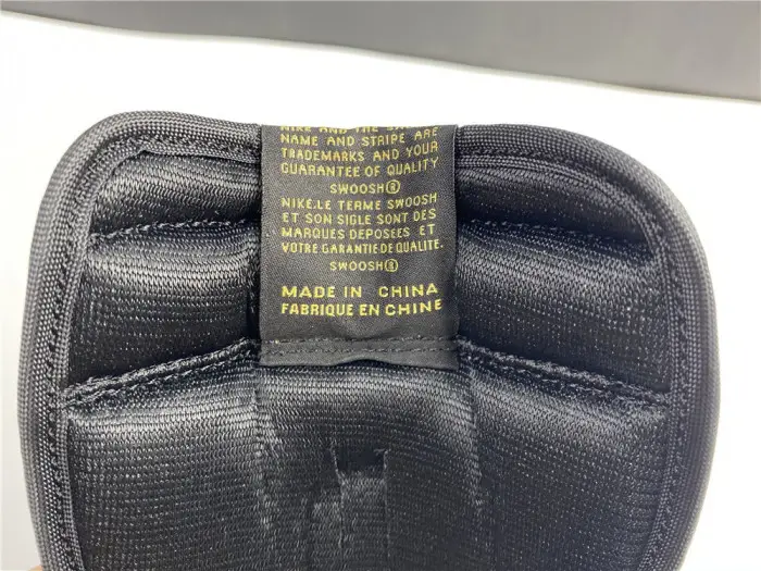 air jordan 1 high og patent ‘black gold’ 