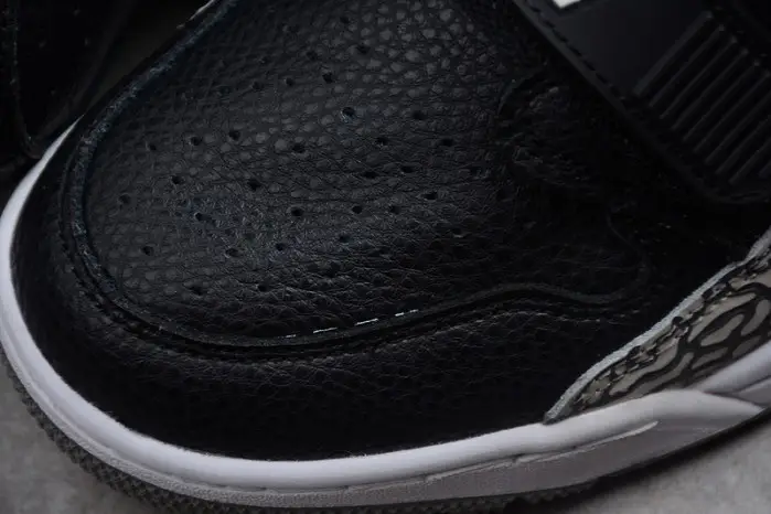 jordan legacy 312 black white ECC660