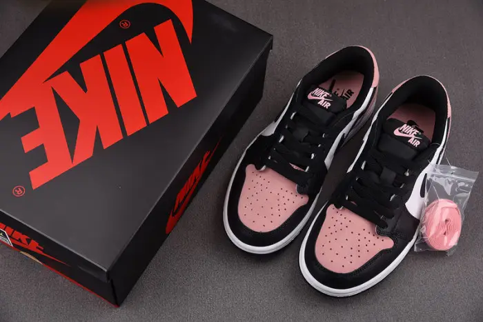 air jordan 1 low og bleached coral 