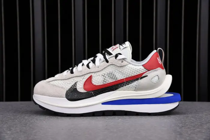 nike vaporwaffle sacai sport fuchsia game royal EBCB550
