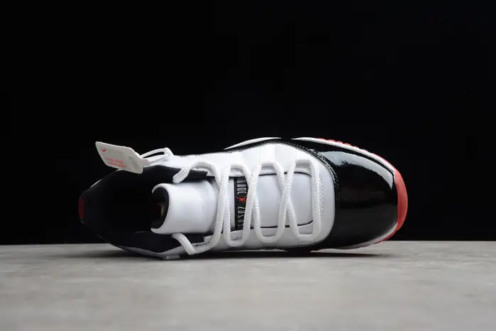 air jordan 11 low white bred 
