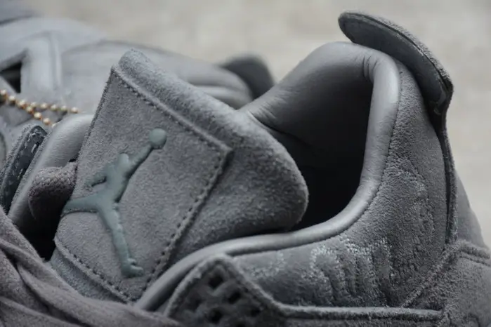 nike air jordan 4 retro kaws cool grey 930155 