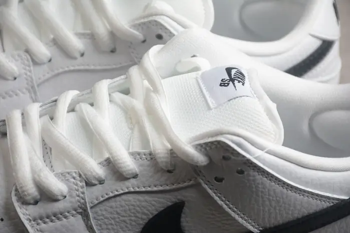 nike sb dunk low pro white gum 
