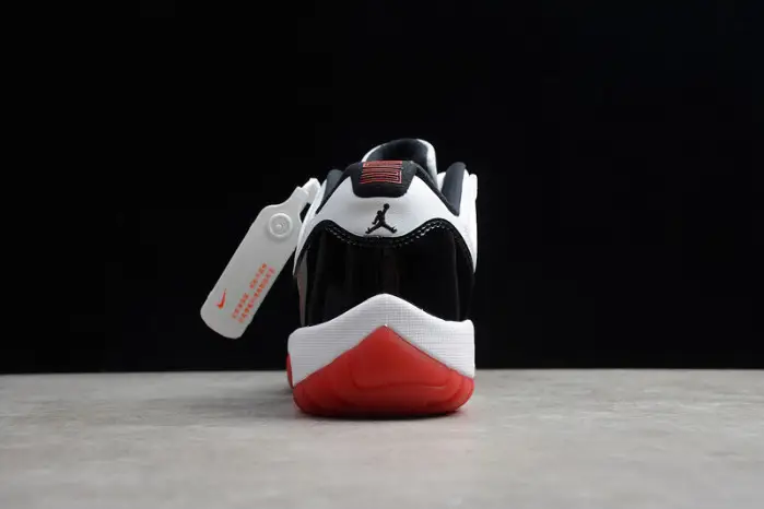 air jordan 11 low white bred 