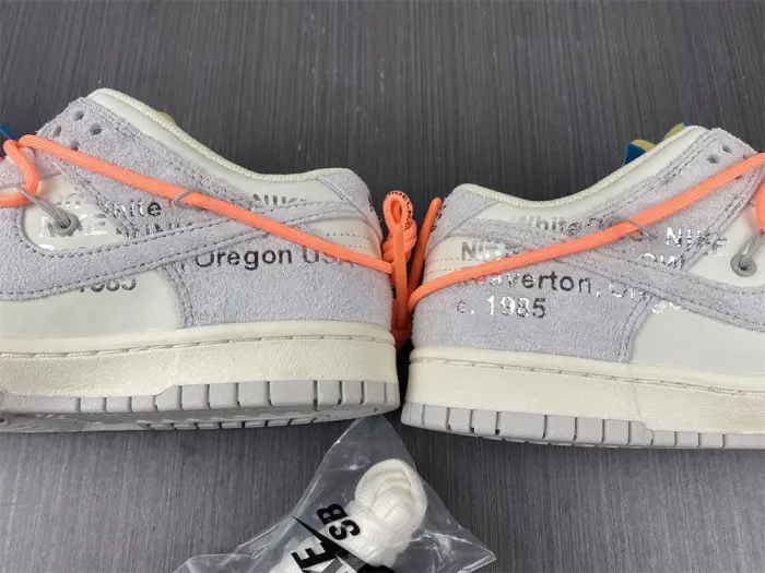 dunk low “19 of 50” 