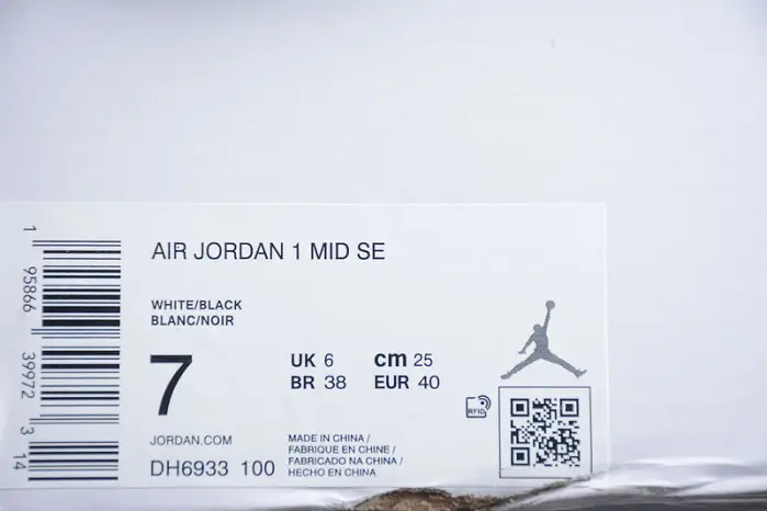 air jordan 1 mid white black Di*m*nd 