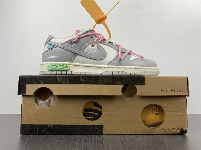 ofw x dunk low “09 of 50” 