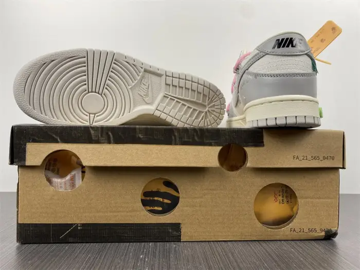 ofw x dunk low “09 of 50” 