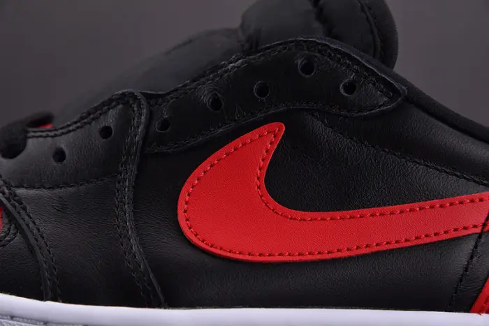 air jordan 1 retro low bred