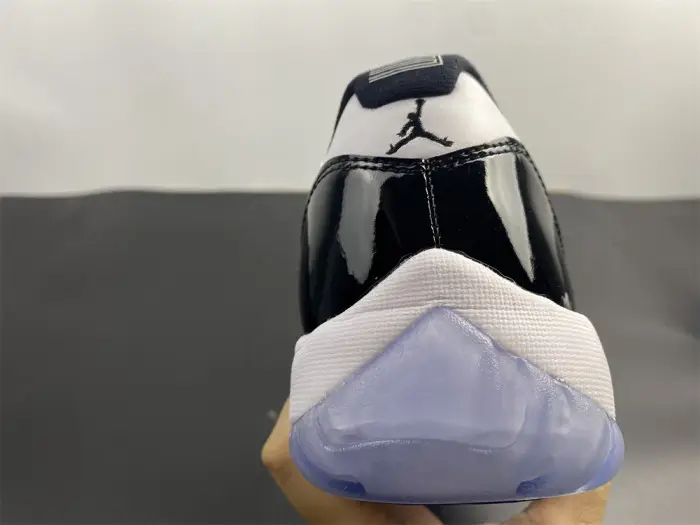 air jordan 11 retro low "concord" black/ white mens FCCA740