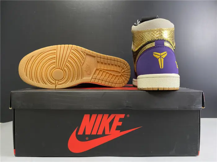 kobe bryant x air jordan 1 high og black-purple 