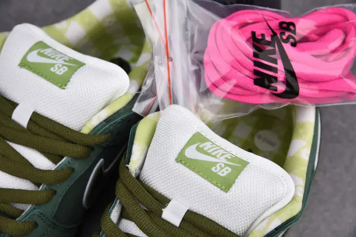 nike sb dunk low concepts green lobster 