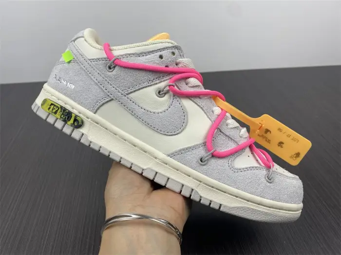 ofw x dunk low “17 of 50” 