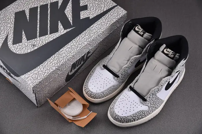 air jordan 1 high og “white cement” 