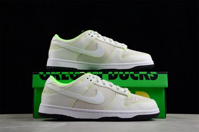 nike dunk low university of oregon pe 