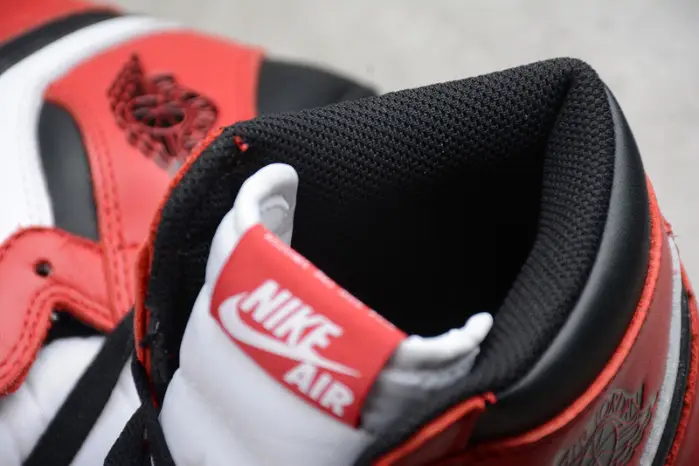 air jordan 1 retro high og chicago red 