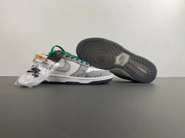 nike dunk low retro premium philly 