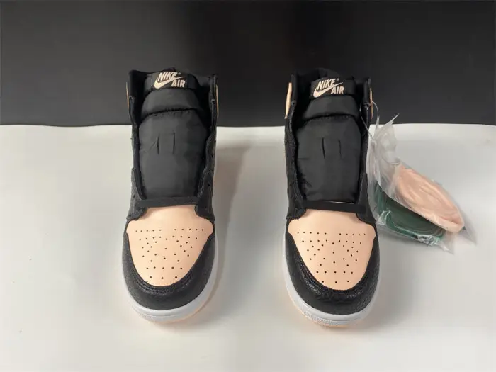 air jordan 1 crimson tint 