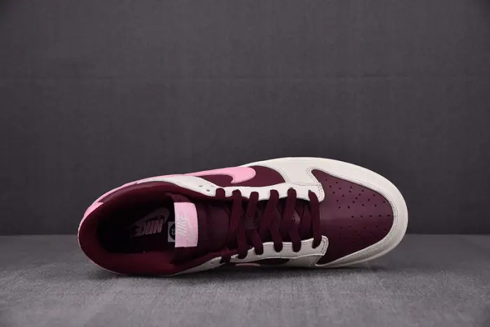 Nike Dunk Low Retro PRM Valentine''s Day (2023) 