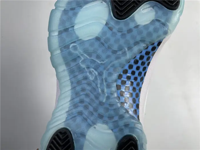 air jordan 11 "legend blue“ 