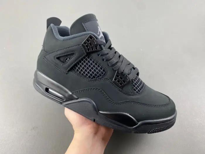Air Jordan 4 Retro Black Cat (2025) 