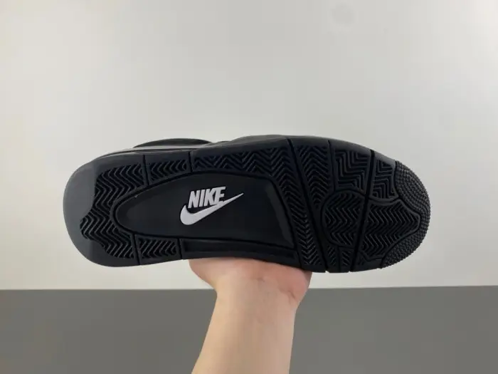 Air Jordan 4 Retro Black Cat (2025) 