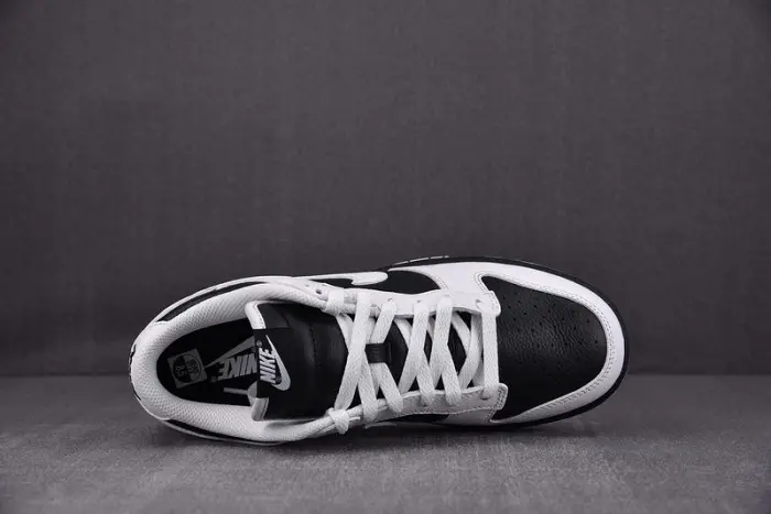 Nike Dunk Low Retro Reverse Panda 