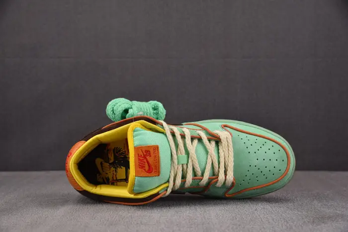 Nike SB Dunk Low Rodeo Tourmaline 