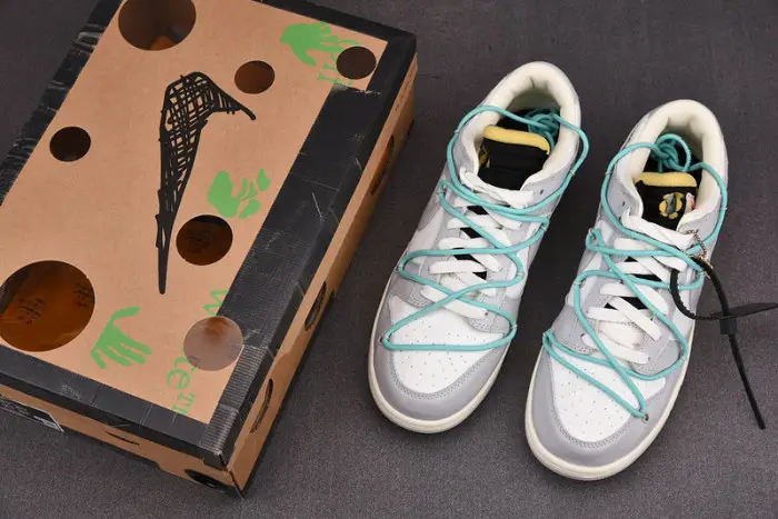 ofw x dunk low “04 of 50” 