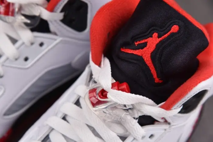 Air Jordan 5 Retro Fire Red Black Tongue (2025) 
