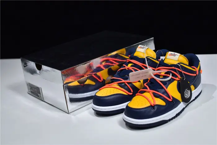 Nike Dunk Low OFW Michigan 
