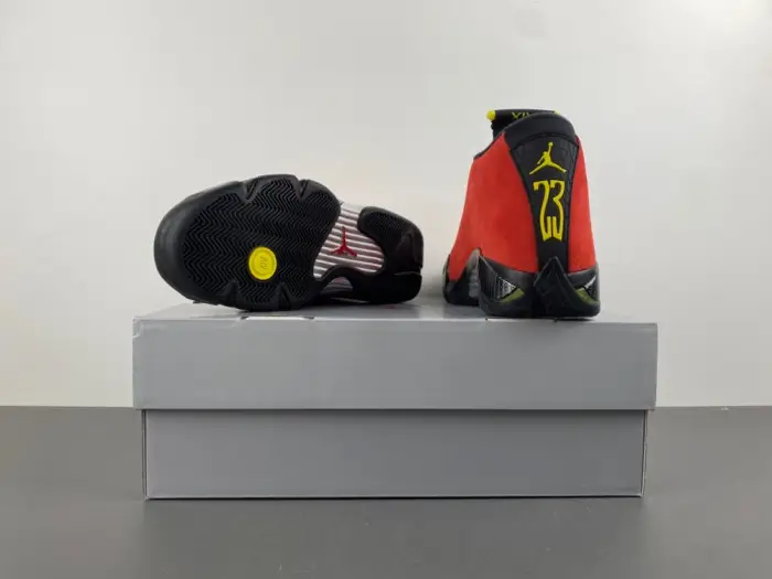 Air Jordan 14 Retro Ferrari (2025) 