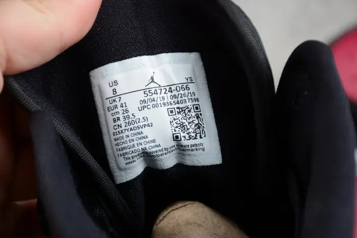air jordan 1 mid bred toe 