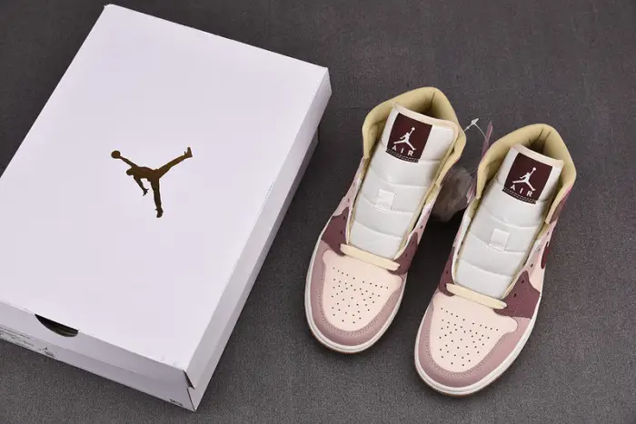 air jordan 1 mid se dark pony smoky mauve 