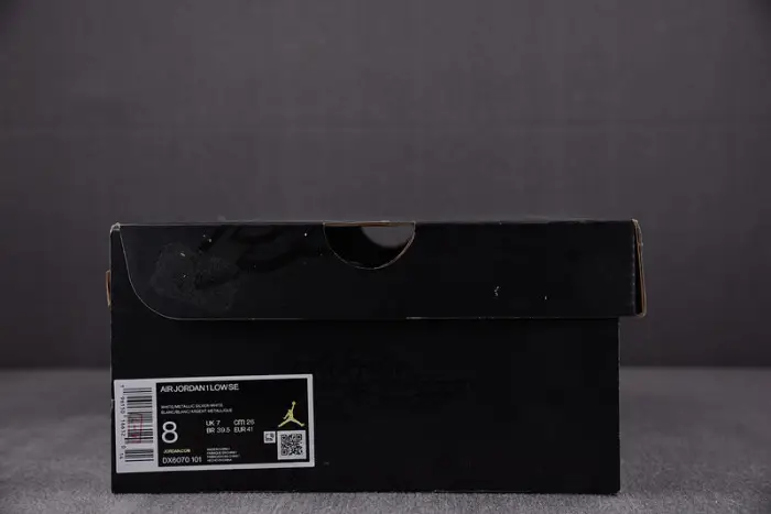 air jordan 1 low se tear away silver 