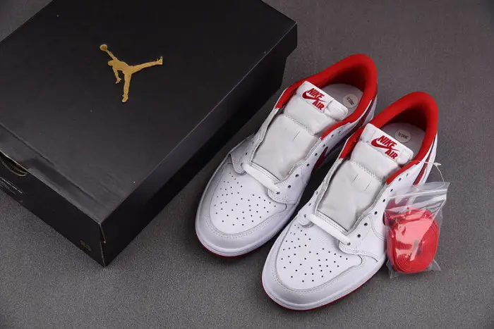 air jordan 1 retro low white varsity red 