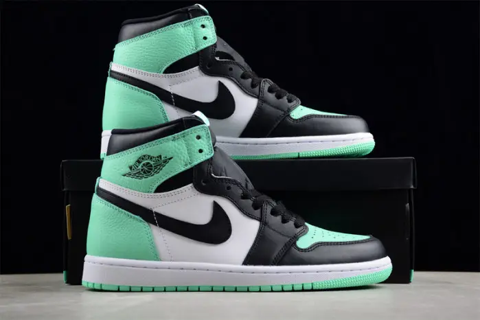air jordan 1 retro high og green glow 