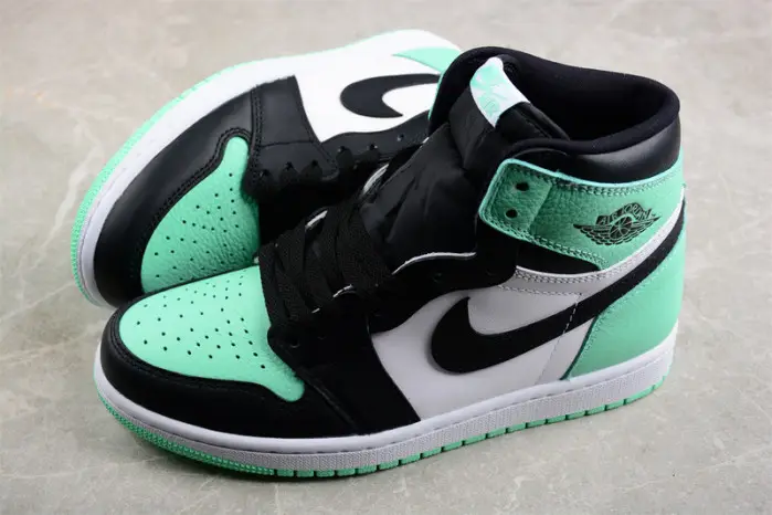air jordan 1 retro high og green glow 
