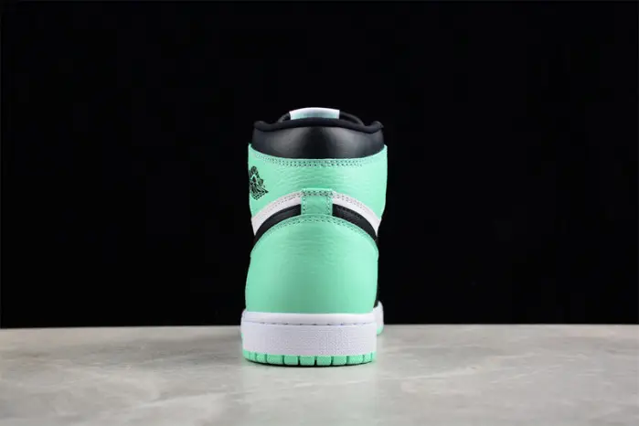 air jordan 1 retro high og green glow 