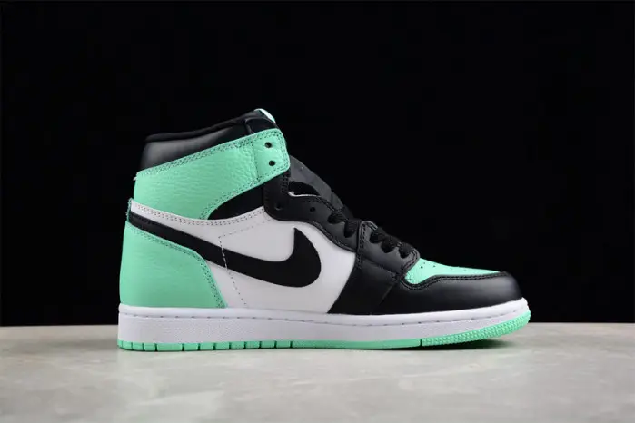 air jordan 1 retro high og green glow 