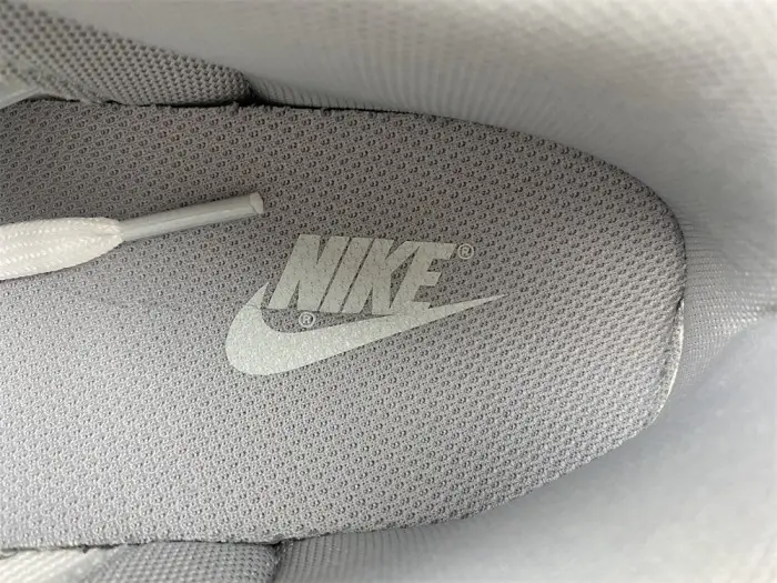 nike dunk low grey white 