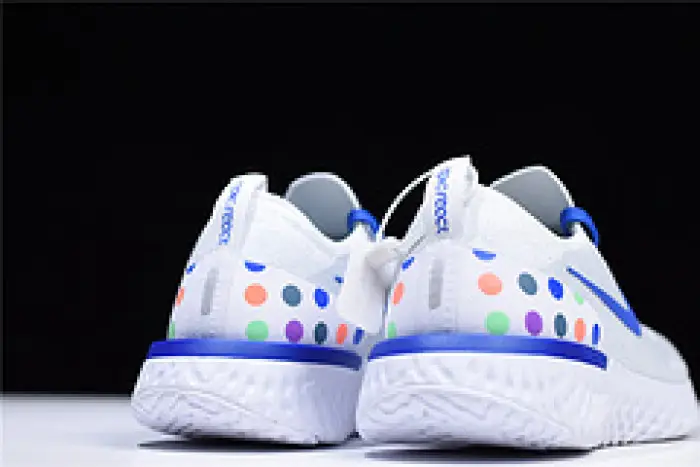 nike epic react flyknit white blue DBAC889