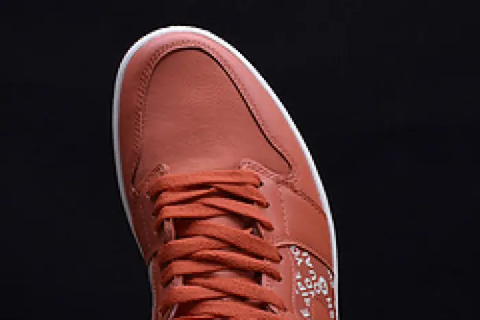 2018 air jordan 1 retro high og vintage coral sail 555088 