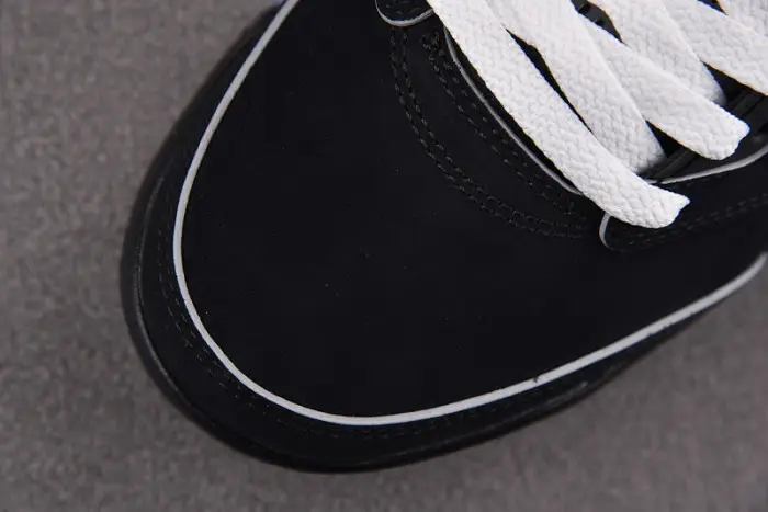 Air Jordan 5 “Black Metallic Reimagined” 