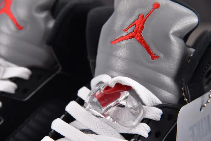 Air Jordan 5 “Black Metallic Reimagined” 
