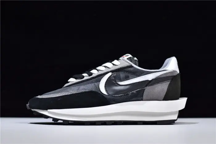 sacai x nike ldv waffle black BDBE400
